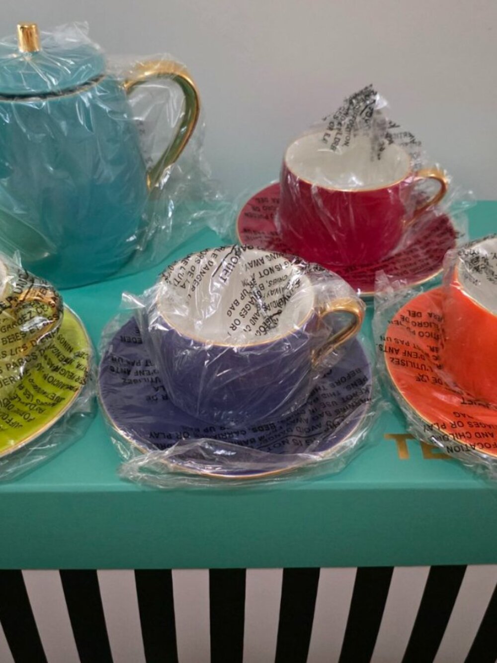RETIRED Teavana Amelia Collection 9-Piece Tea Set
